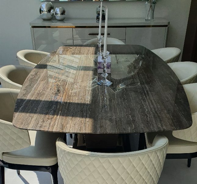 Стіл із Travertine Titanium